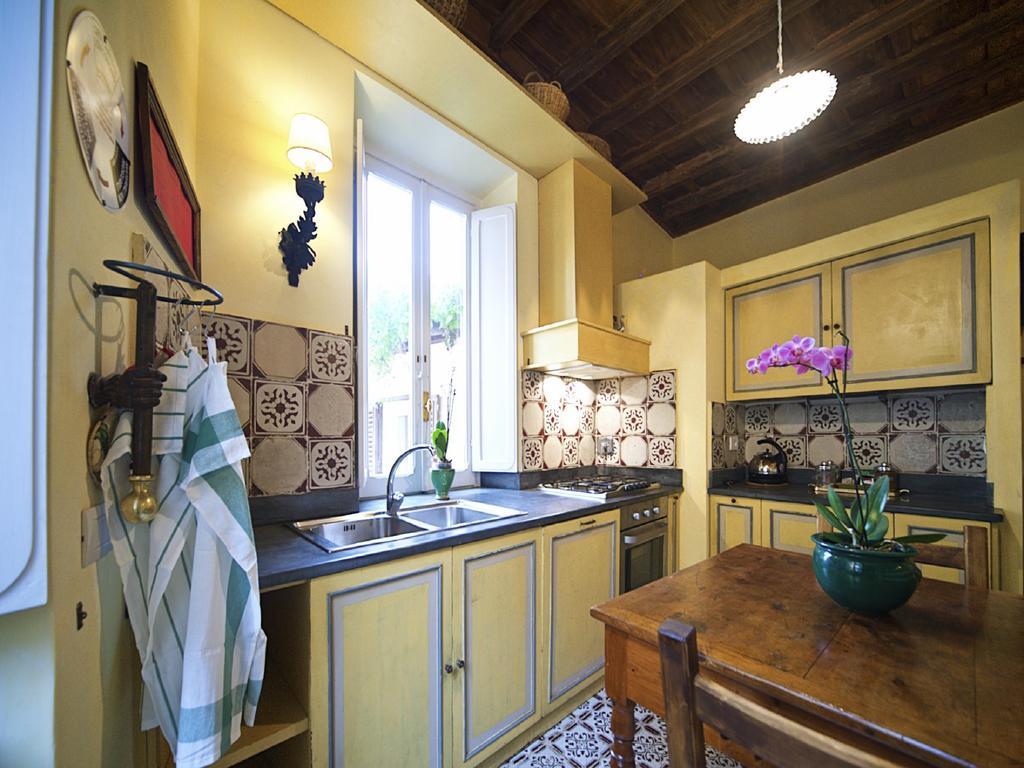 Charming Trastevere Apartment Rzym Zewnętrze zdjęcie